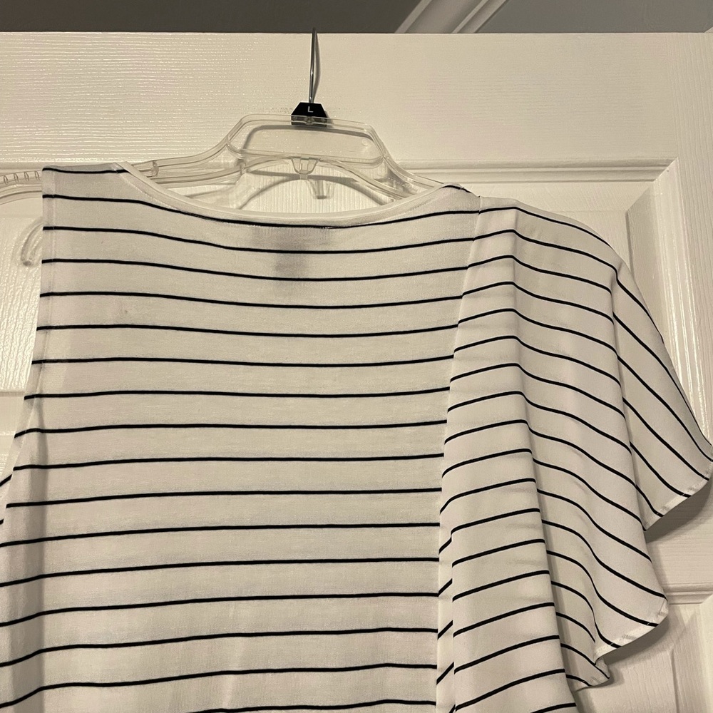 White House Black Market One-sided Ruffle Tank - Picture 7 of 10